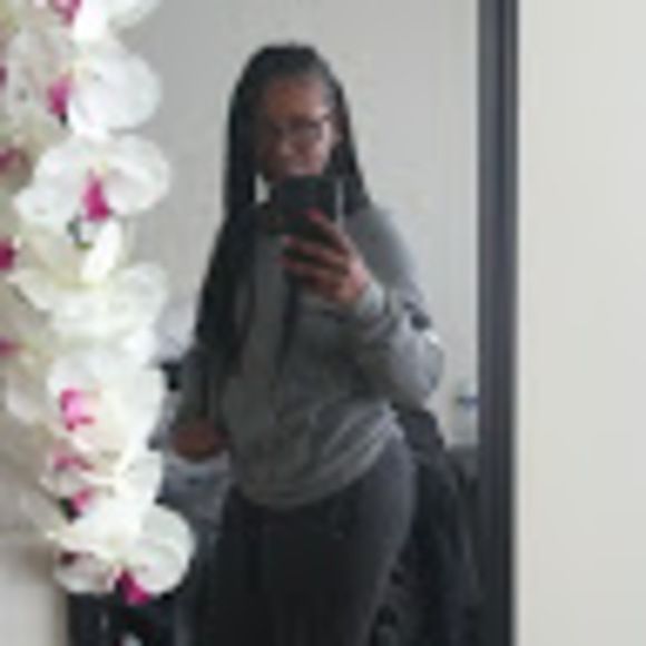 Meet your Posher, Ebony - Picture 1 of 1